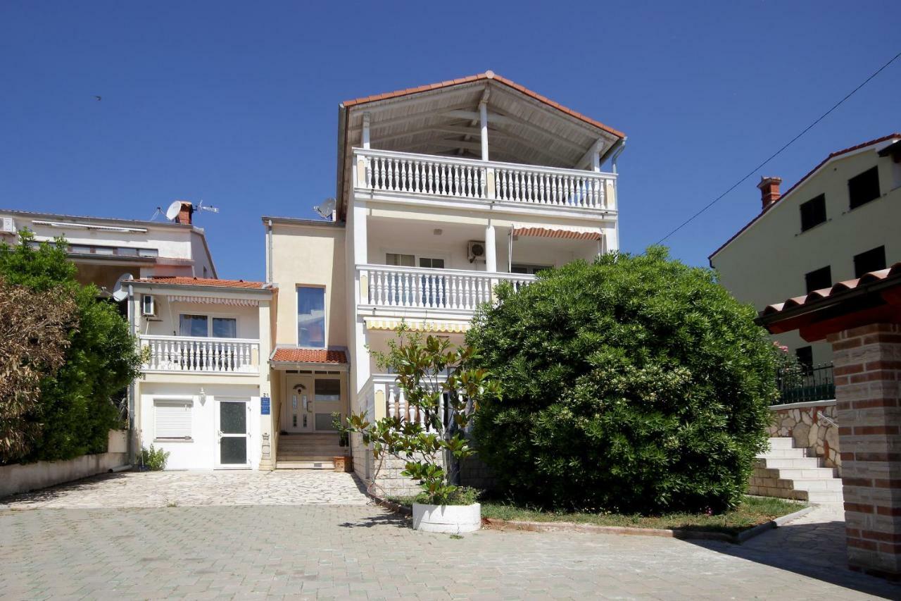Apartments Domic Banjole Kültér fotó